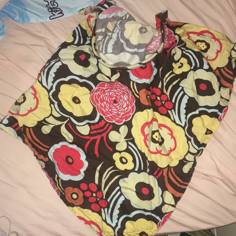 Bebe Au Lait Nursing Cover
